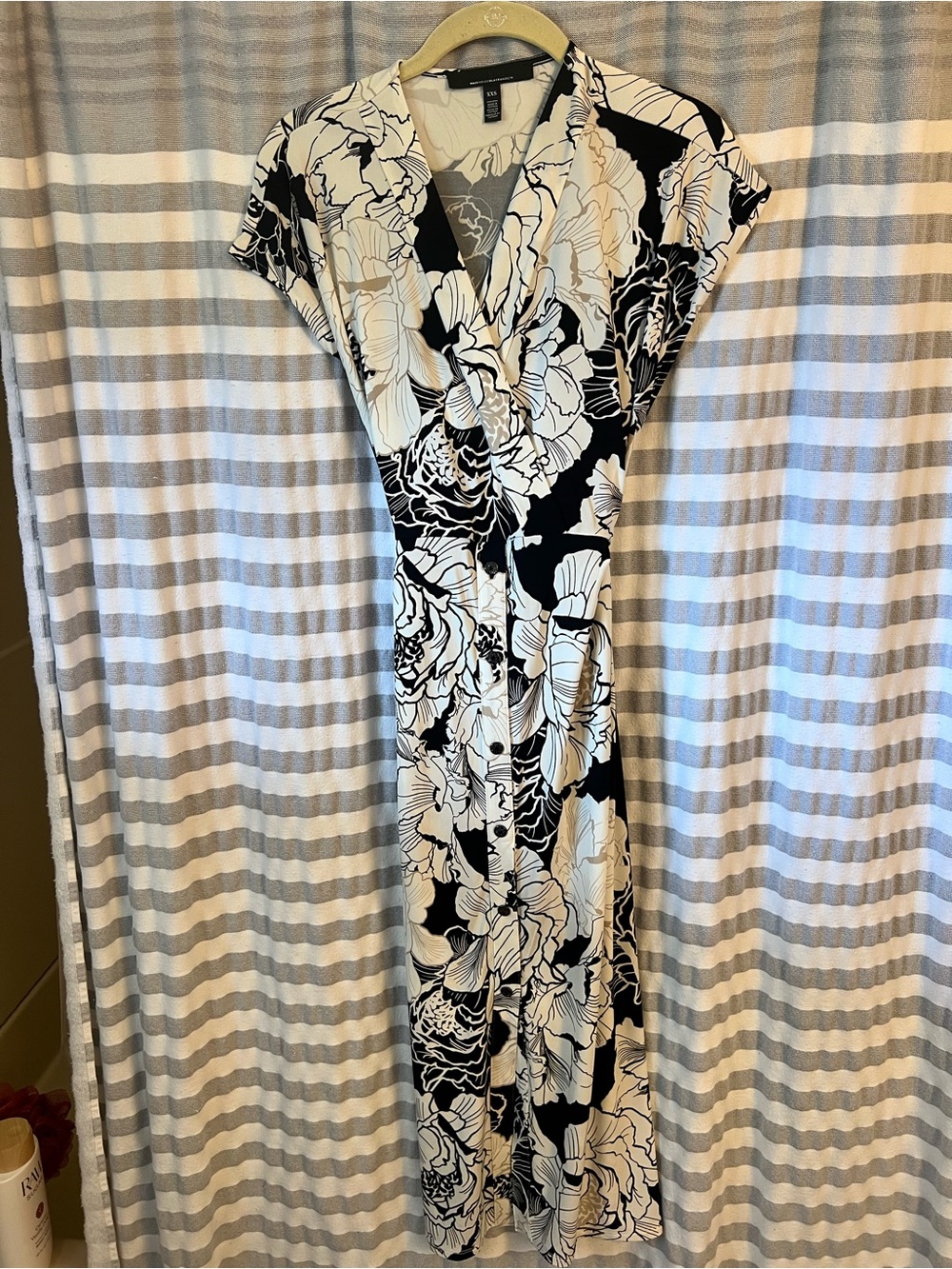 White House Black Market Black and White Floral Maxi Dress